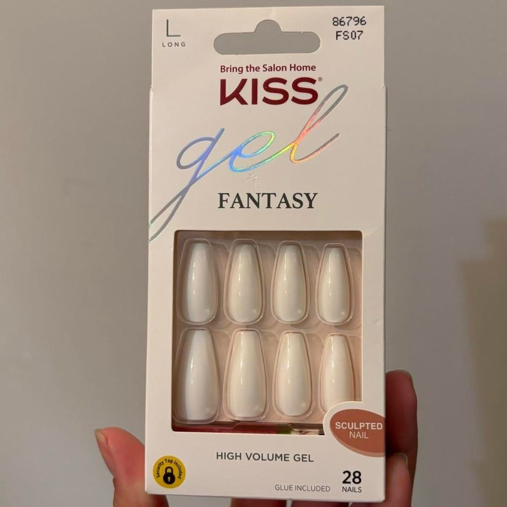 NWT Kiss Gel Fantasy Nails - Elegant White